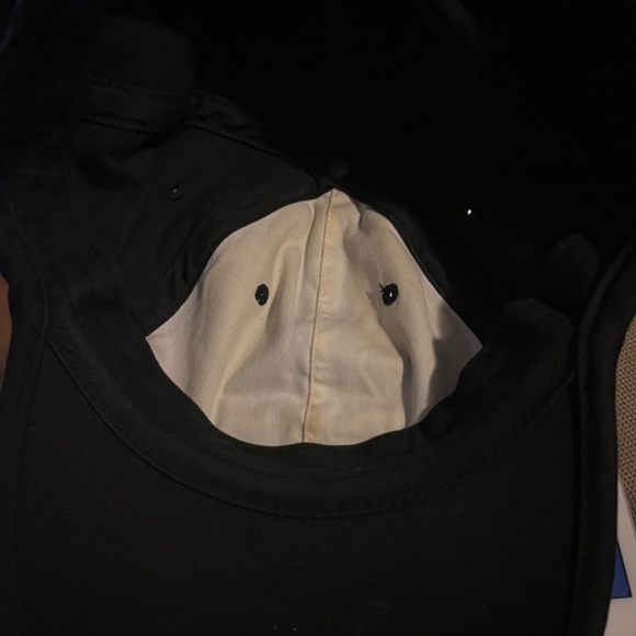 Four hats for sale - Picture 4 of 16